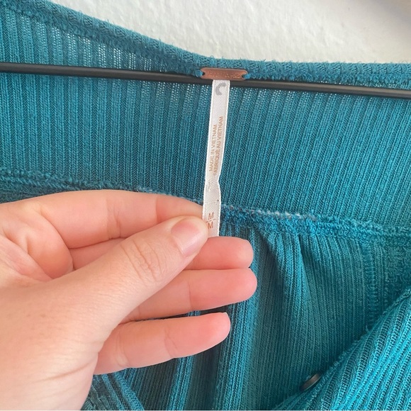 Free People Leo Henley top Relaxed Buttoned Top - Picture 5 of 9